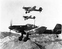 250px-Junkers_Ju_87Ds_in_flight_Oct_1943